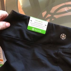 Capri style leggings.